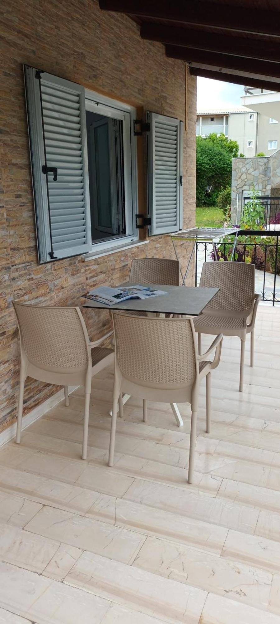 גאוביה Dimitra Apartments G מראה חיצוני תמונה